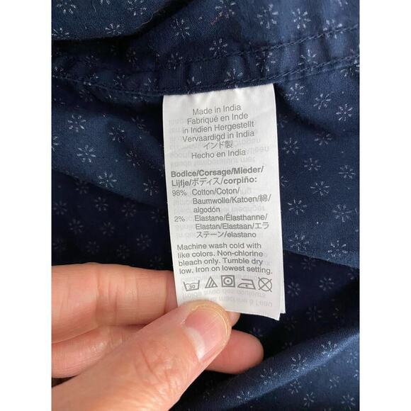 J. Crew Flex Washed Size M Slim Navy Blue Long Sleeve Floral Button Up Shirt - Picture 7 of 8